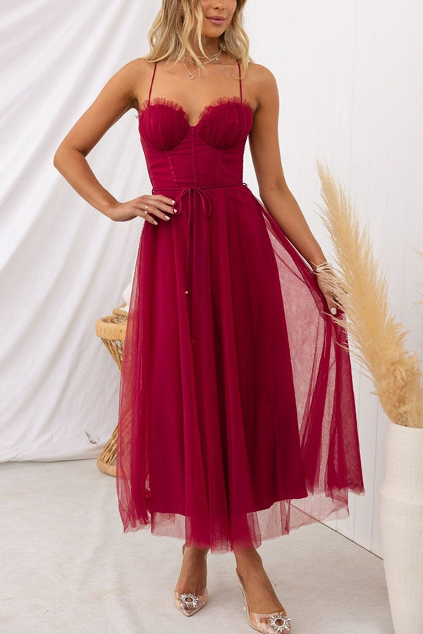 Ruby – Sleeveless Flowy Silhouette Dress