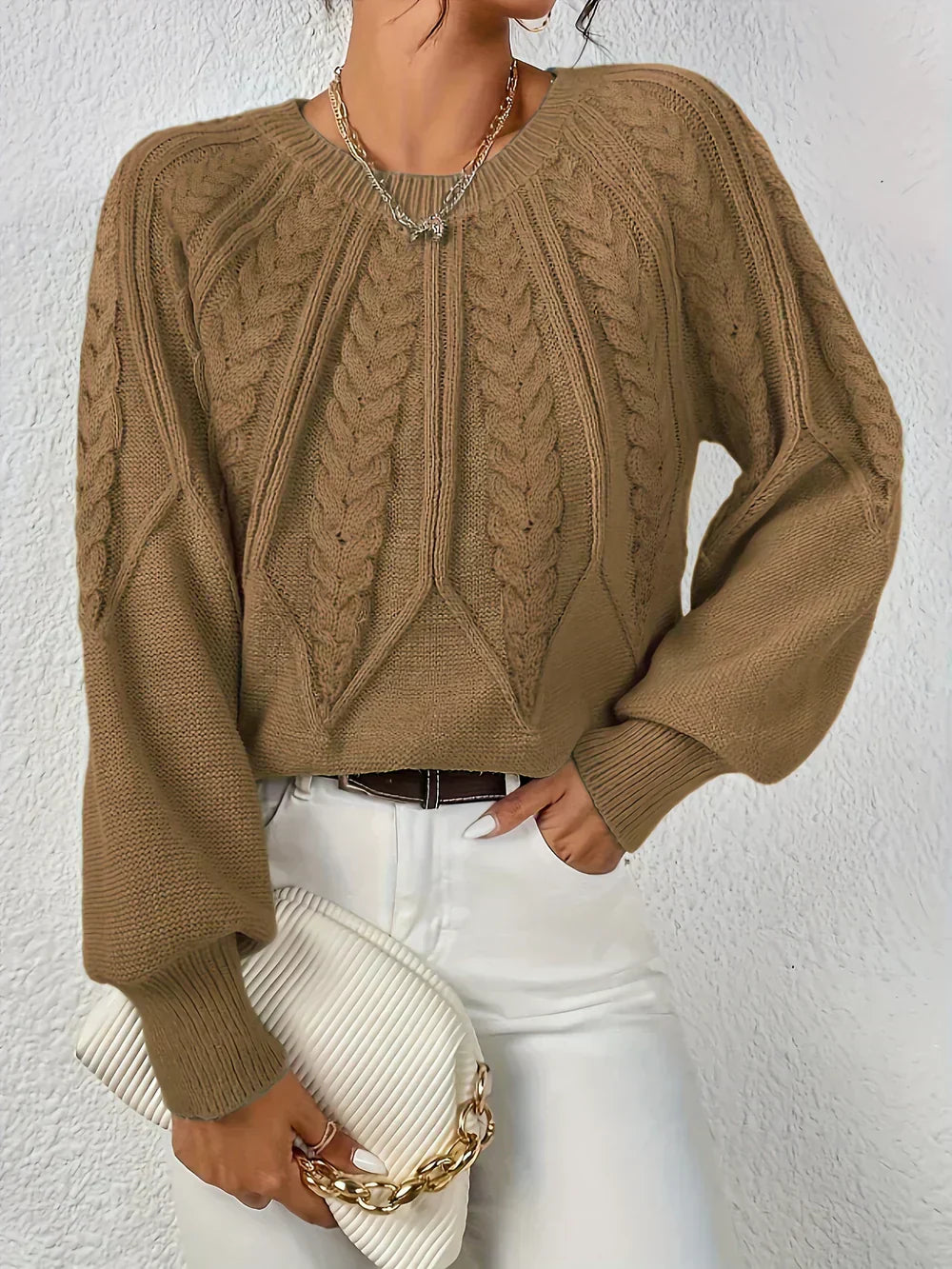 Yasmin – Cable-Knit Sweater