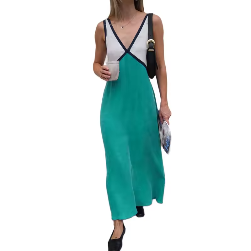 Bella – V-Neck Contrasting Maxi Dress