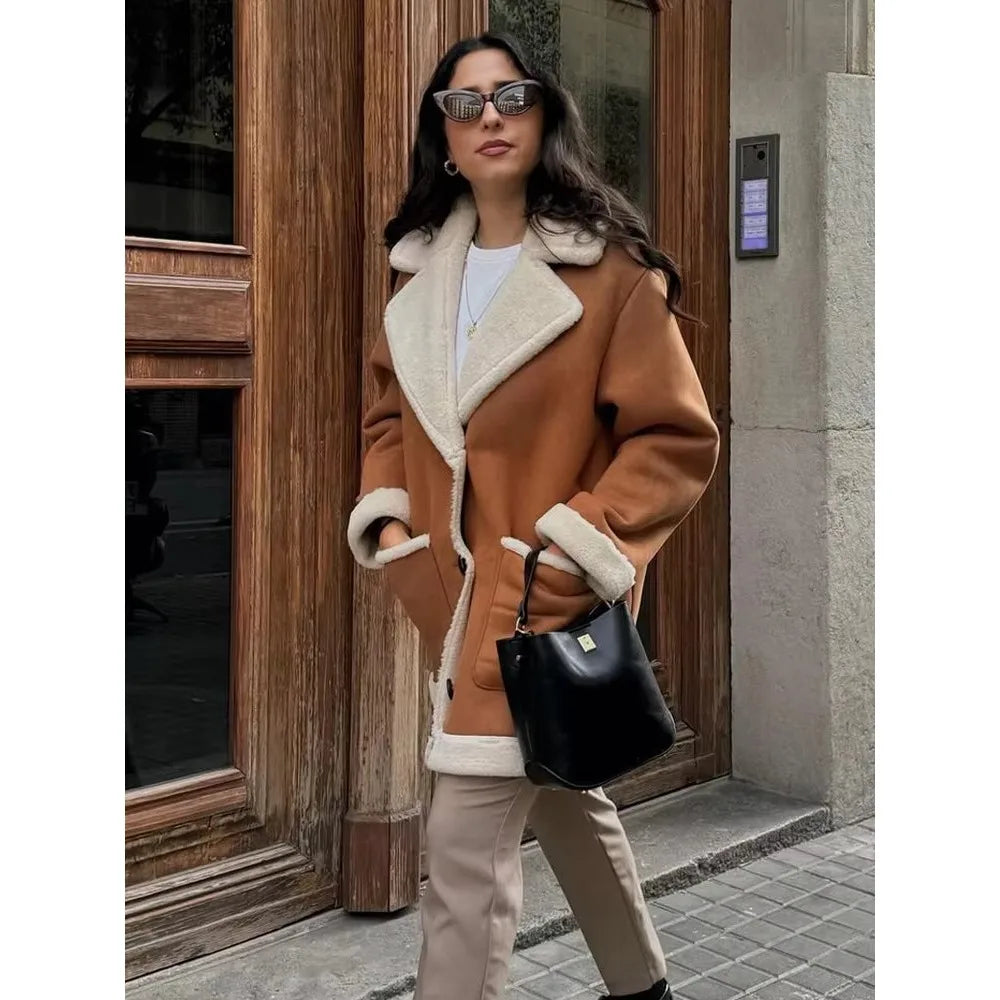 Yasmine – Cozy Shearling Outerwear