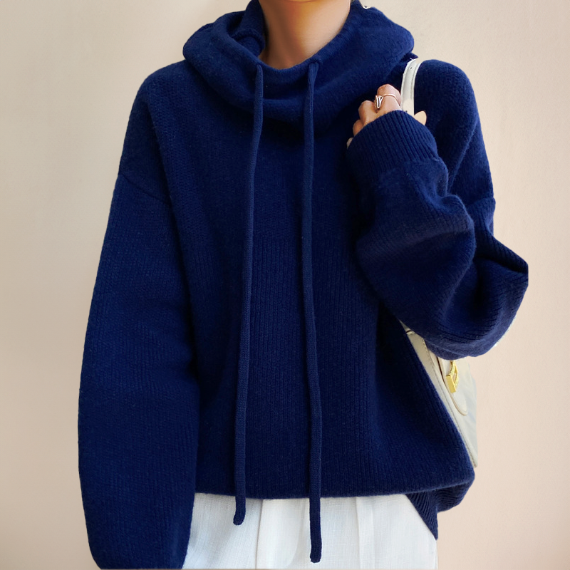 Kaia – Oversized Knit Hoodie