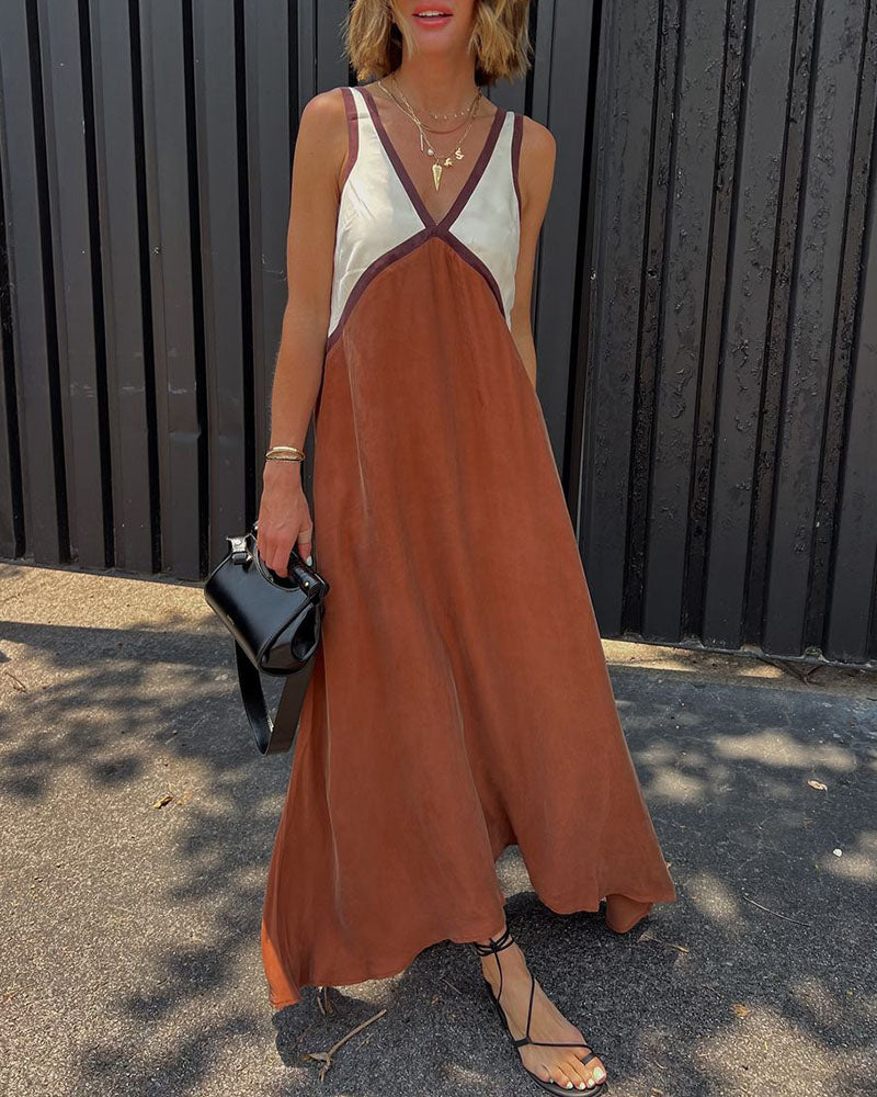 Bella – V-Neck Contrasting Maxi Dress
