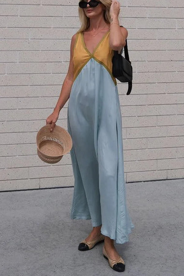 Bella – V-Neck Contrasting Maxi Dress