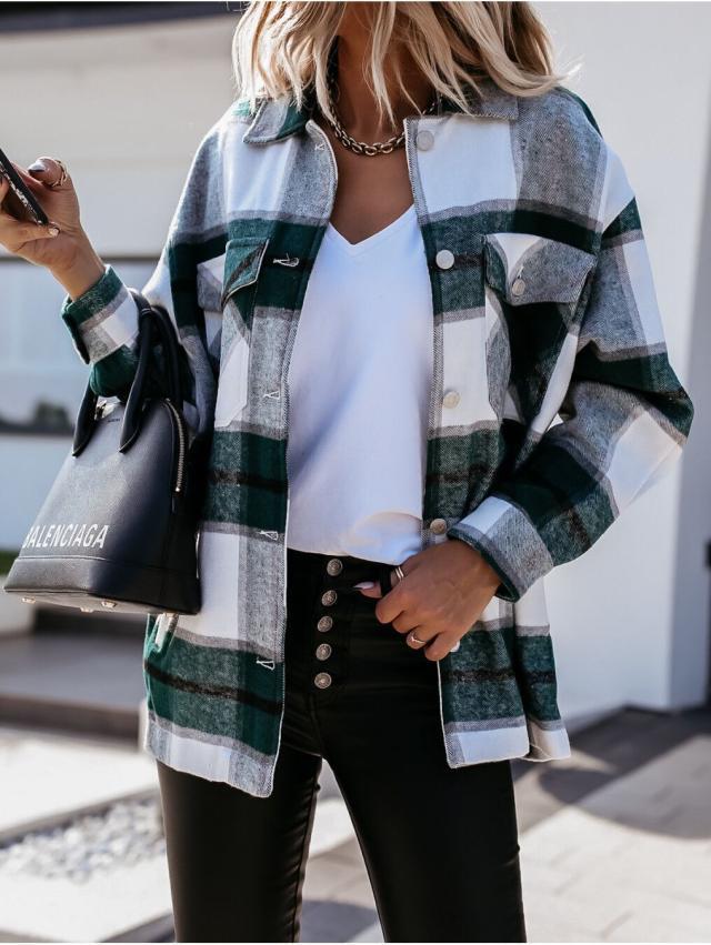 Valeria – Plaid Button-Up Cardigan