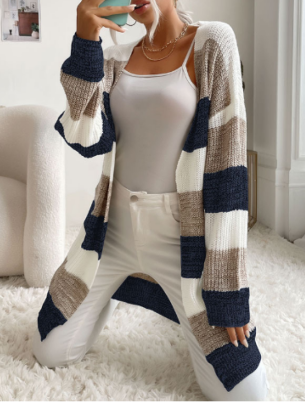 Irisa – Striped Classic Cardigan