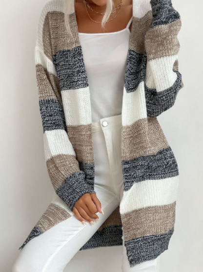 Irisa – Striped Classic Cardigan