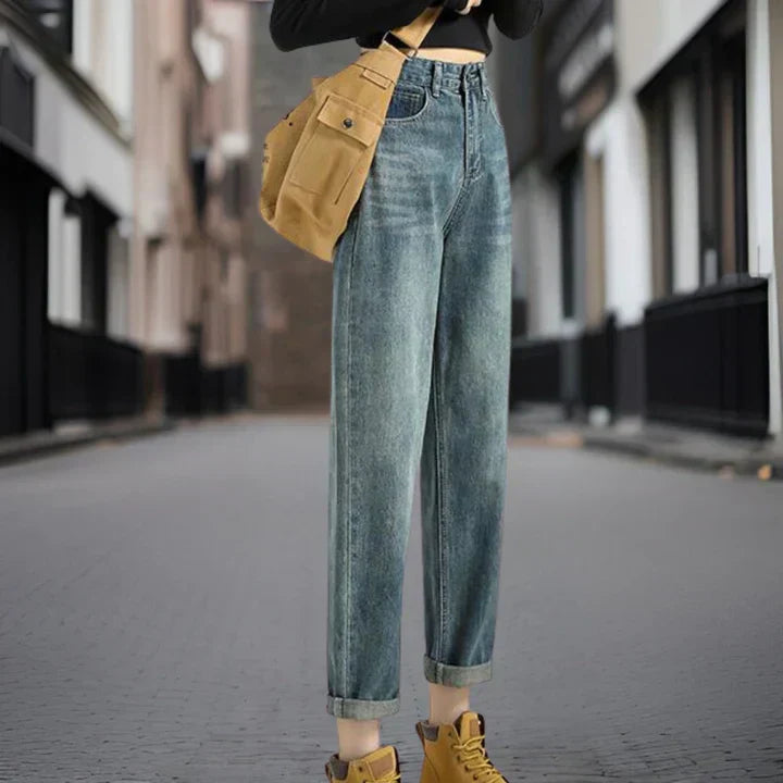 Tatiana – Vintage High-Waisted Jeans