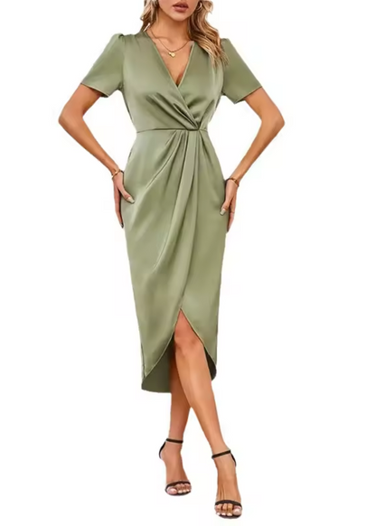 Bella – Turtle-neck Midi Dress