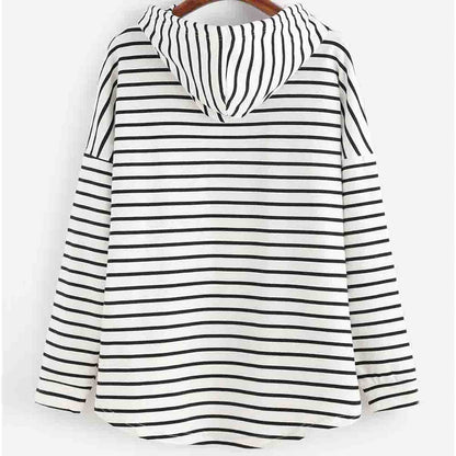 Mia – Elegant Striped Hoodie