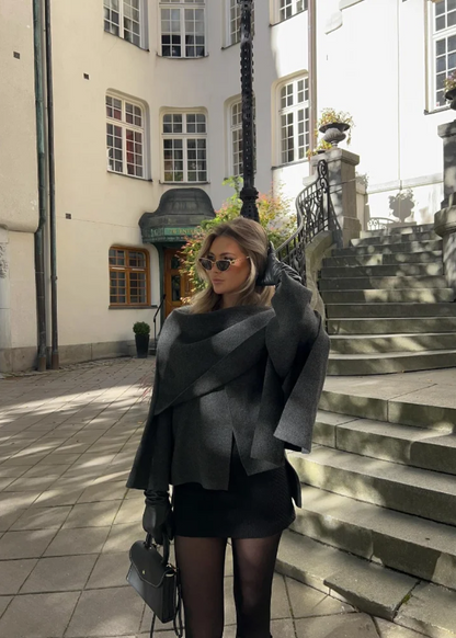 Phoebe – VIntage Luxe Cape Coat