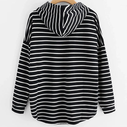 Mia – Elegant Striped Hoodie
