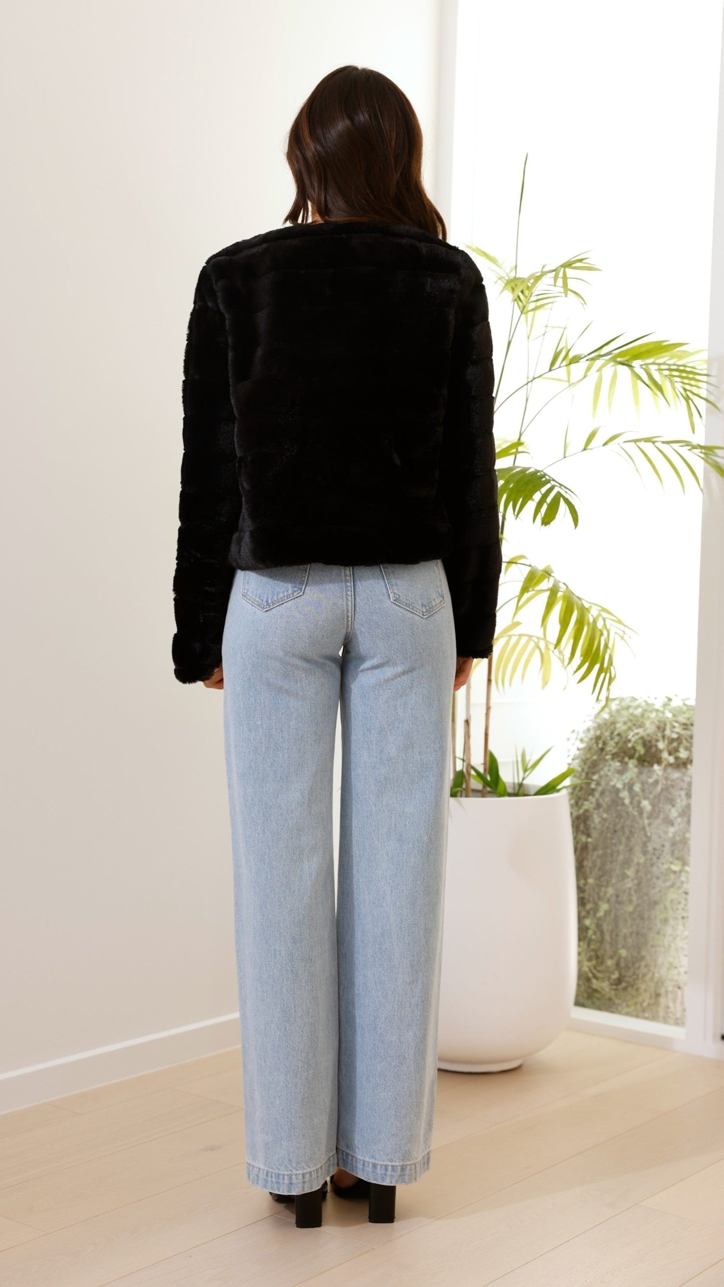 Emilia - Luxe Women's Crop Jacket