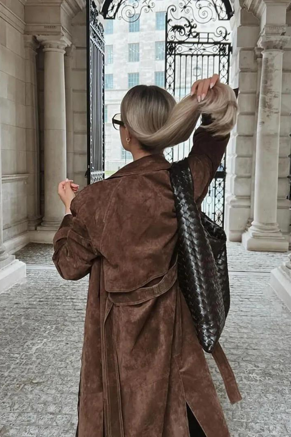 Selah – Elegant Leather Trenchcoat