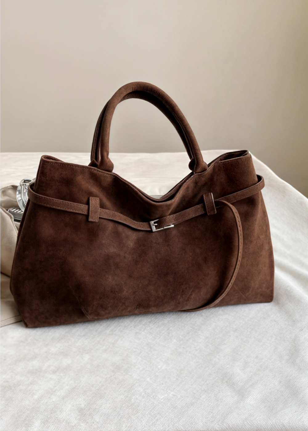 Nora – Suede Handbag