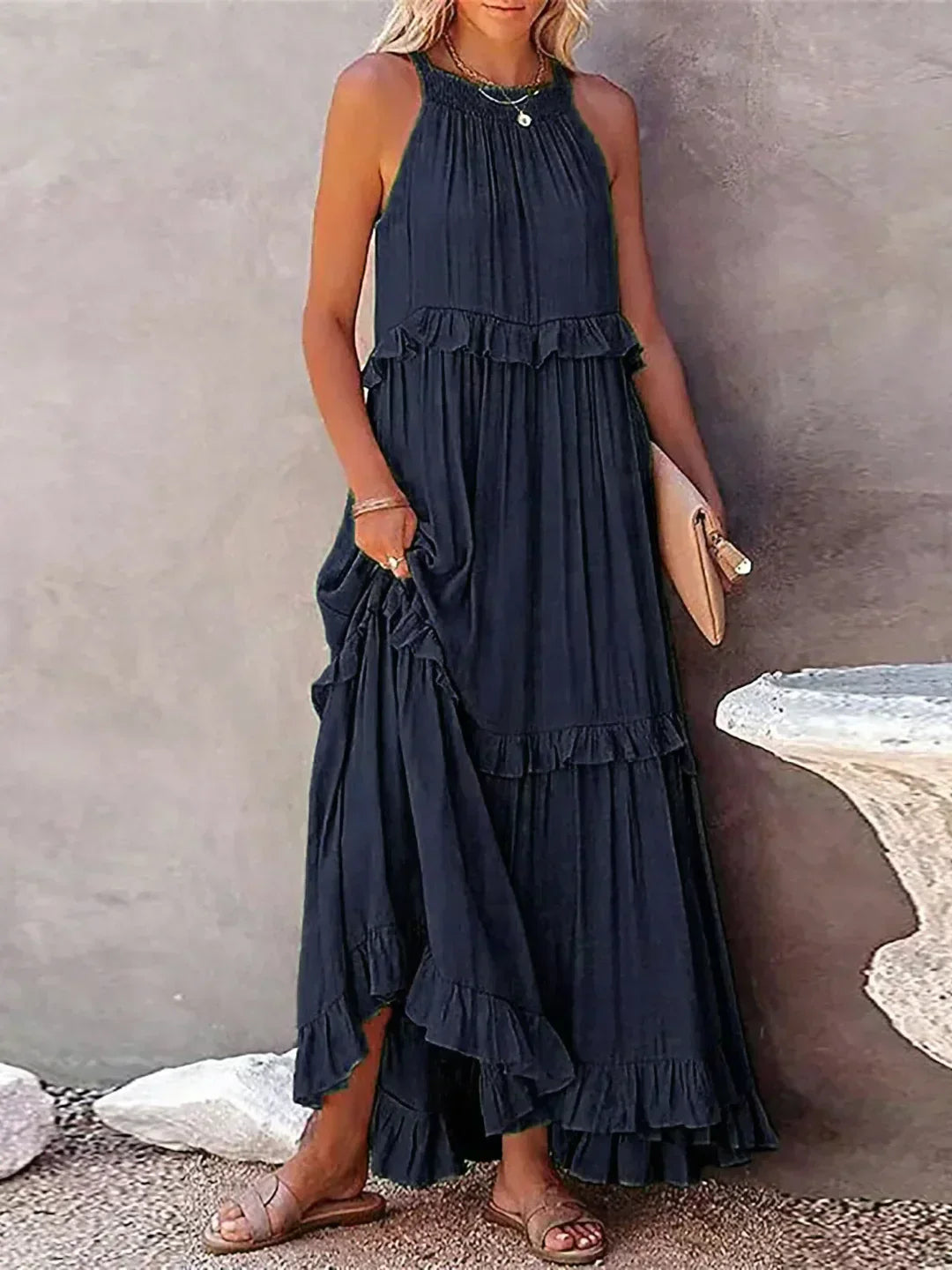 Lila – Halterneck Maxi Dress