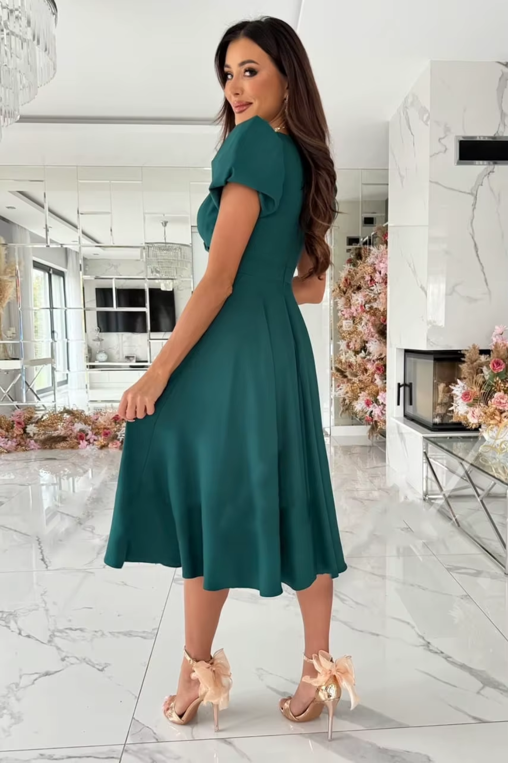 Frances – Elegant V-Neck Midi Dress