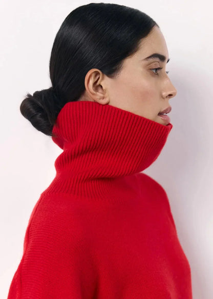 Odessa – Oversized Red Turtleneck Sweater