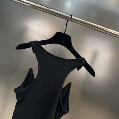 Phoebe – Invisible Strap Ribbed Tank Top