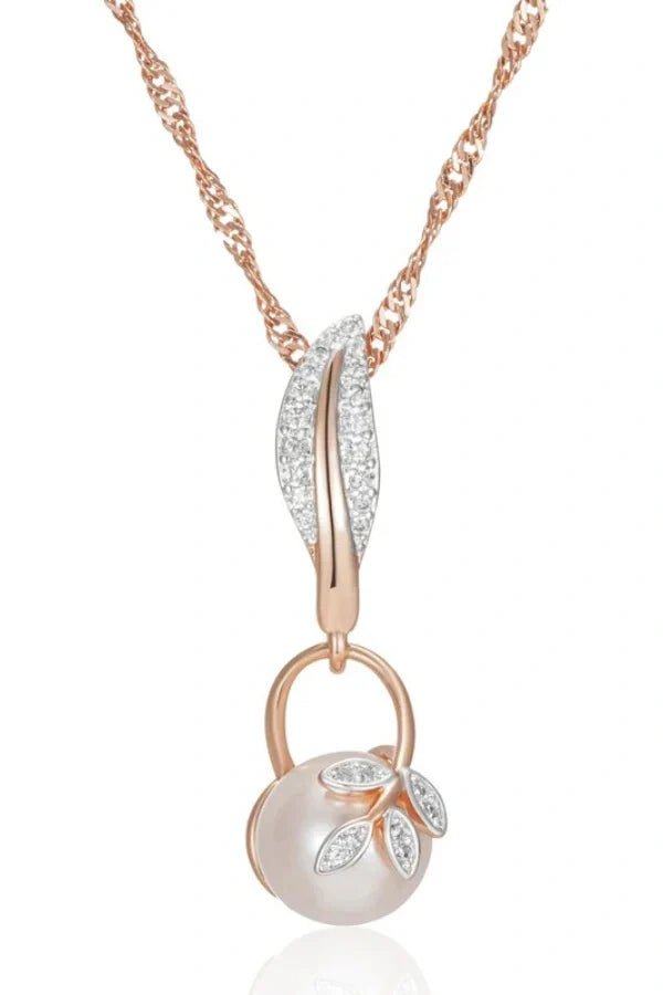 Isla – Floral Pendant Necklace