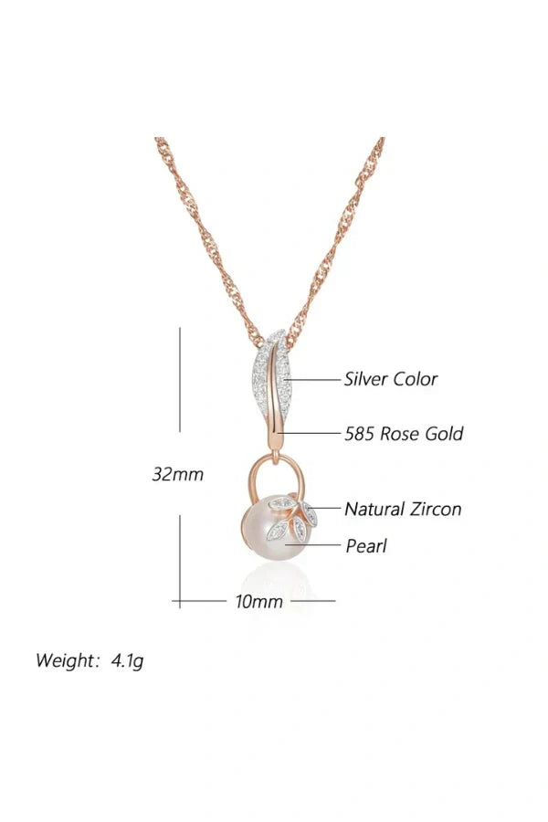 Isla – Floral Pendant Necklace