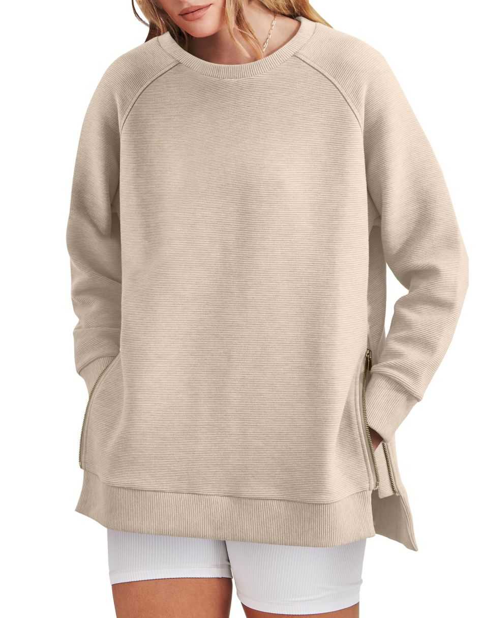 Kate – Sleek Zippered Tunic Sweatshirt