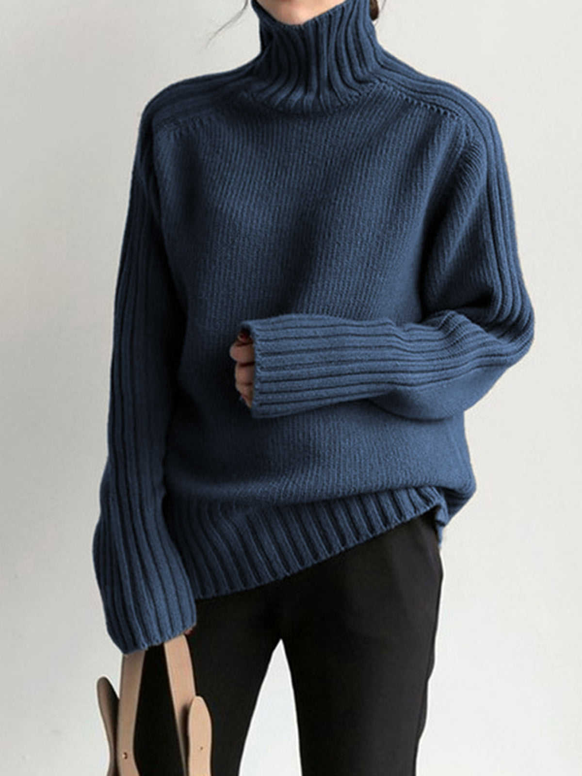 Naima – Classic High Neck Sweater