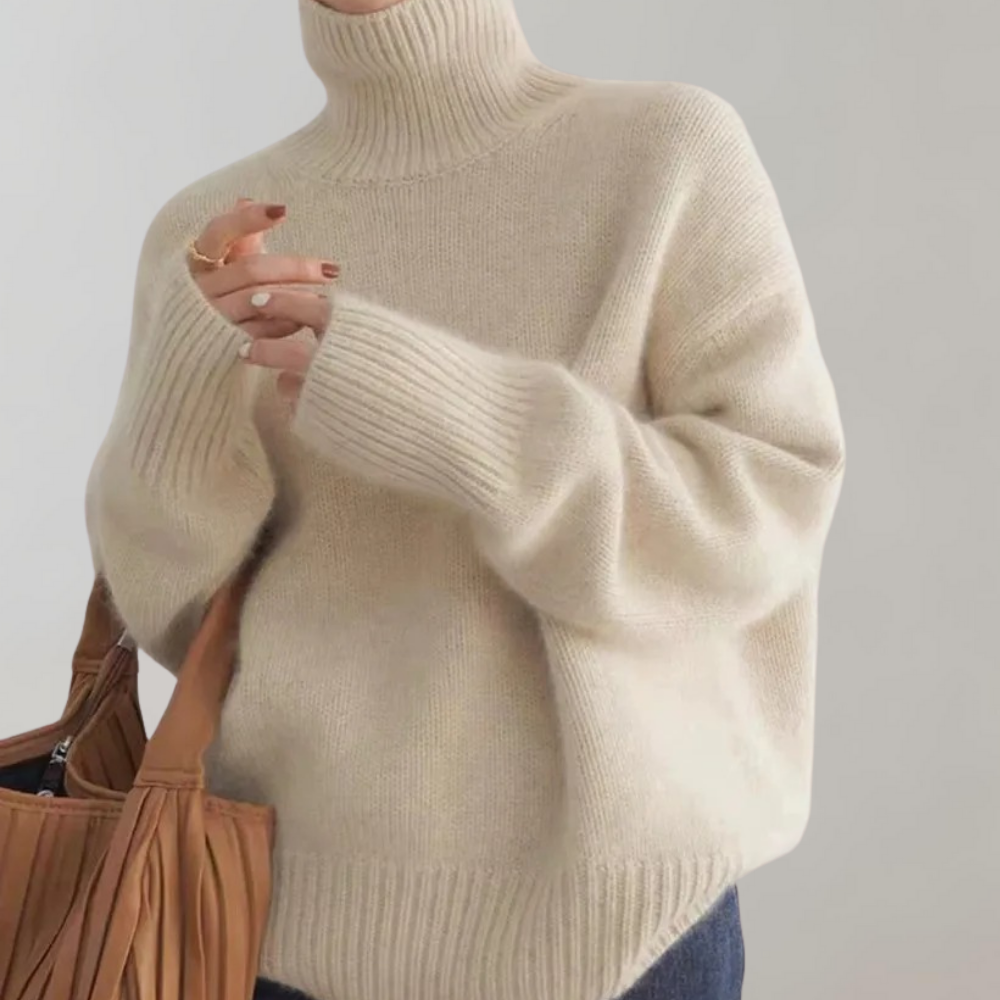 Luna – Relaxed Turtleneck Sweater
