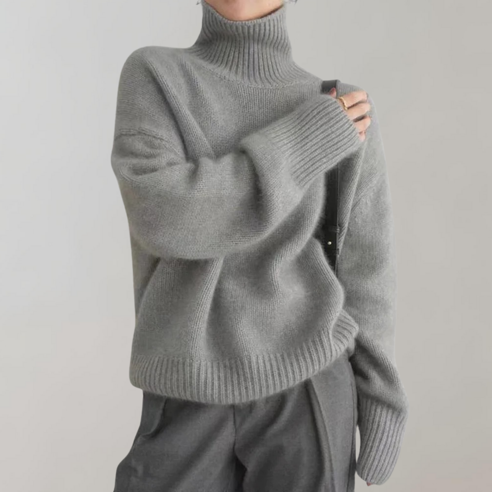 Luna – Relaxed Turtleneck Sweater