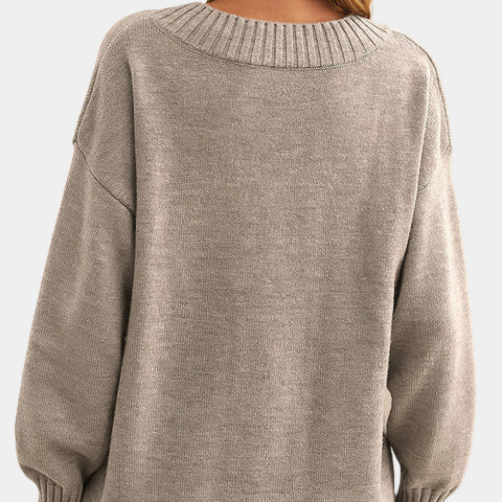 Marisa – V-Neck Knit Sweater