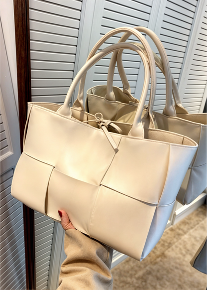 Noemi – Braided Leather Shoulder Bag