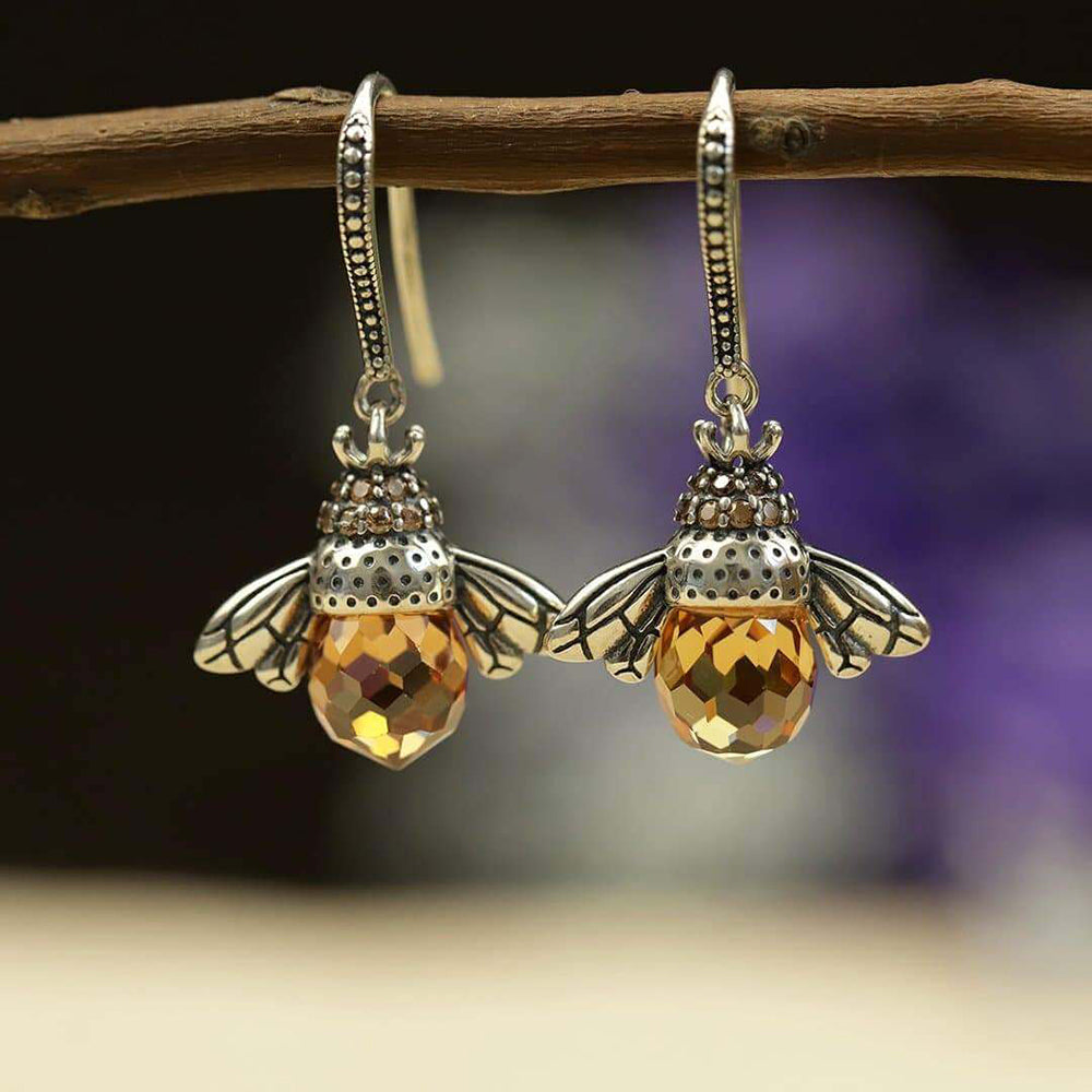 Lena – Bee Motif Earrings