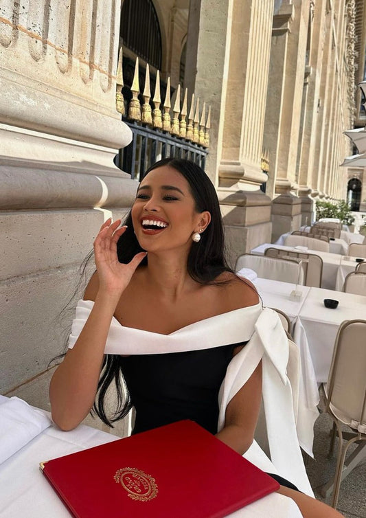 Kari – Elegant Asymmetric Midi Dress