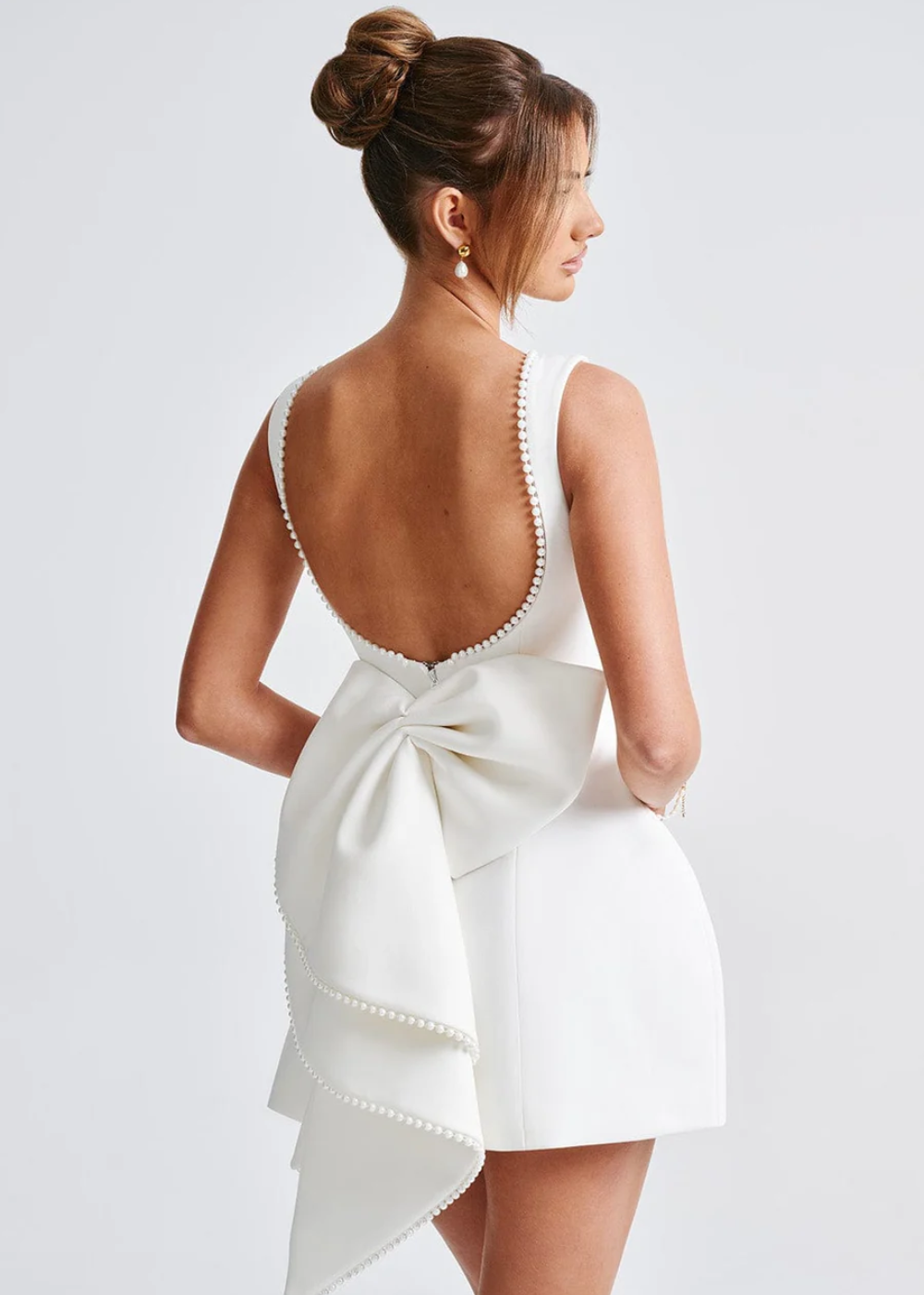 Melinda – Elegant Backless Mini Dress