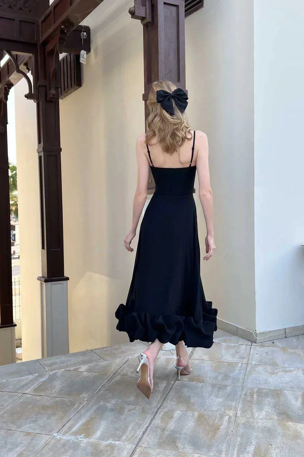 Tessa – Elegant Ruffled Midi Dress