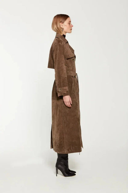 Selah – Elegant Leather Trenchcoat