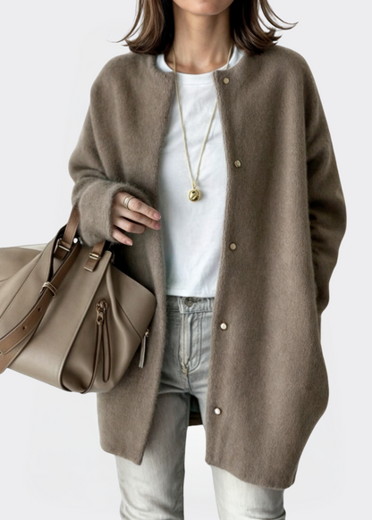 Lydia – Elegant Cozy Cardigan