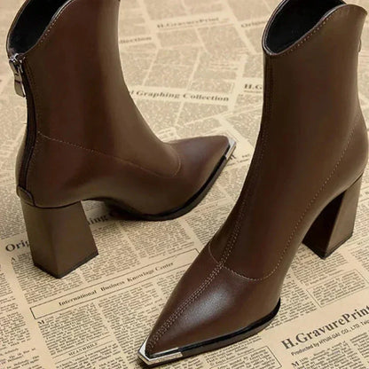 Fiona – Chelsea Boots with Chrome Detail