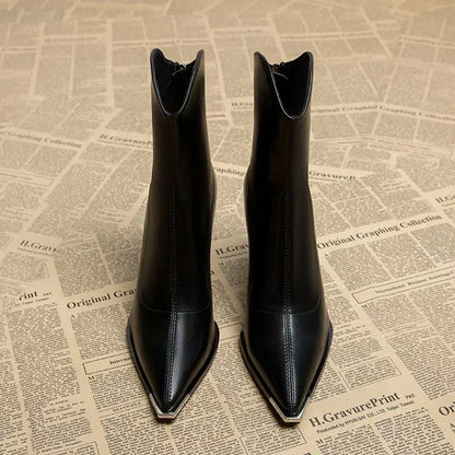 Fiona – Chelsea Boots with Chrome Detail