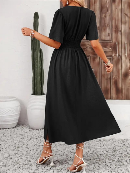 Zuri – Short Sleeve V-Neck Dress