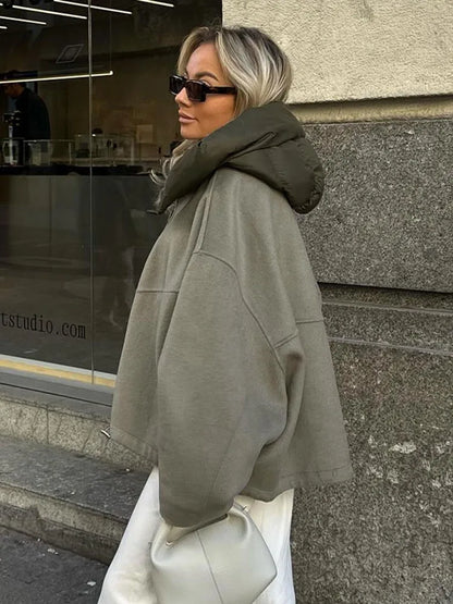 Bailey – Elegant Relaxed Hooded Jacket