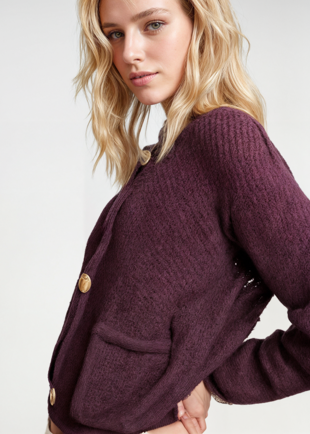 Aurora – Elegant Knit Cardigan