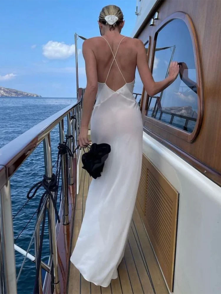 Astral – Deep V-Neck Backless Dress