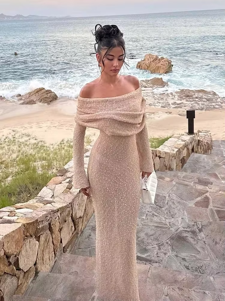 Daisy – Off-Shoulder Maxi Dress