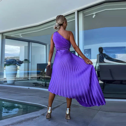 Skyla – Sculpted Pleats Maxi Dress