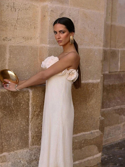 Blossom – Elegant Off-Shoulder Dress