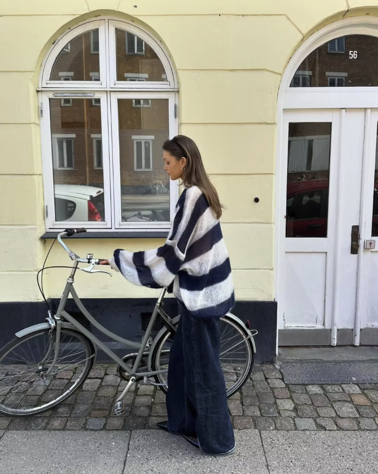 Kinsley – Elegant Cardigan & Scarf Set