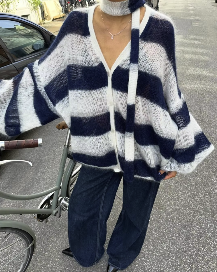 Kinsley – Elegant Cardigan & Scarf Set