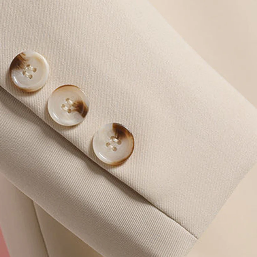 Bella – Modern Fit Belted Blazer