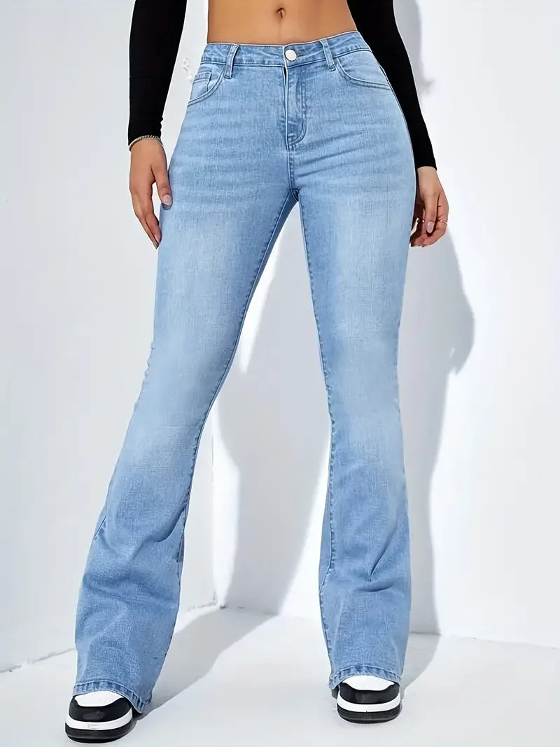 Neveah – Elegant Flare Jeans
