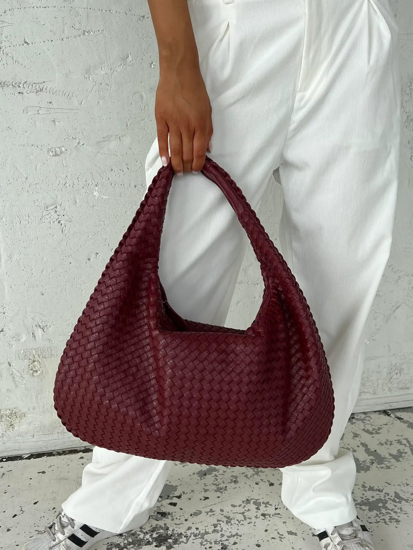 Talia – XL Woven Shoulder Bag